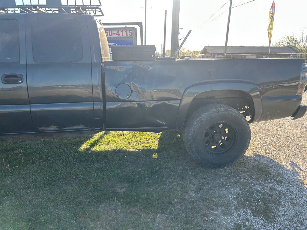 2004 Chevrolet Silverado 1500 Image 4