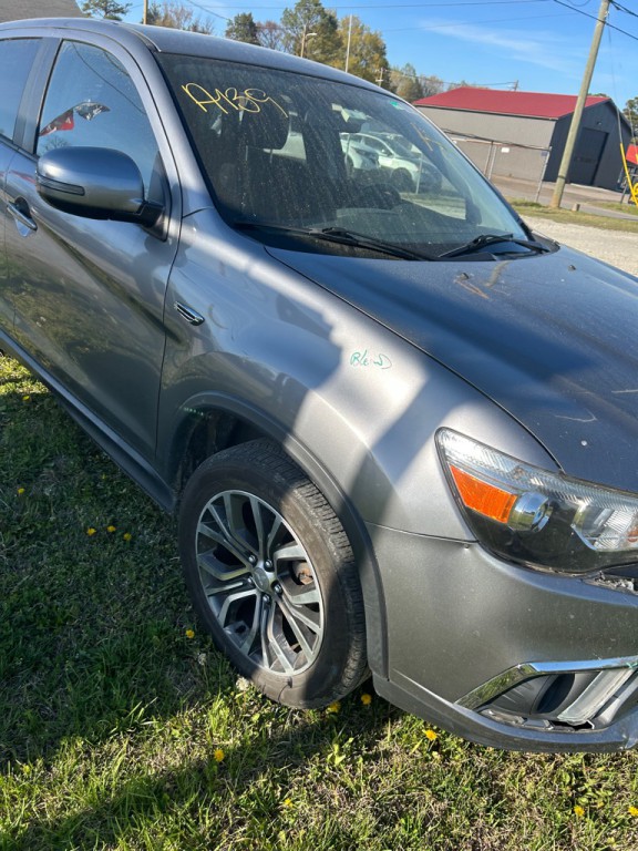 2019 Mitsubishi Outlander Image 5