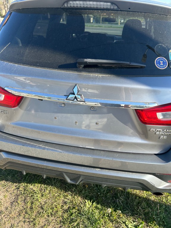 2019 Mitsubishi Outlander Image 9