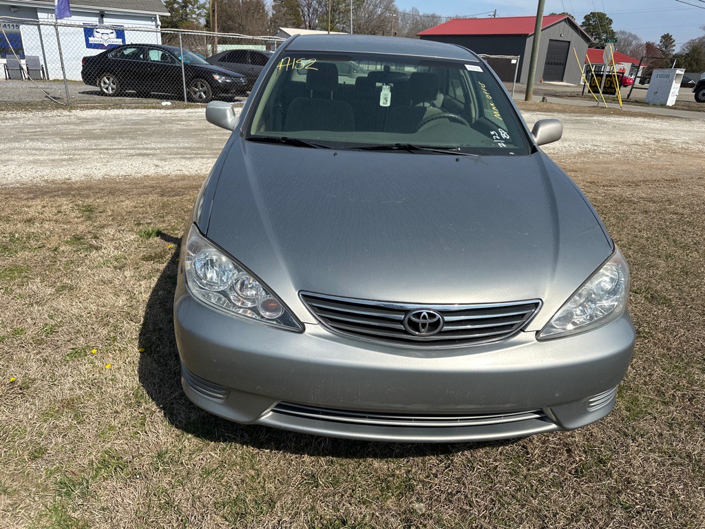2006 Toyota Camry Image 2