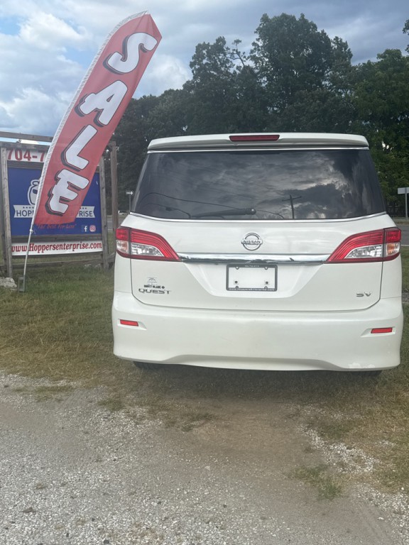 2015 Nissan Quest Image 5