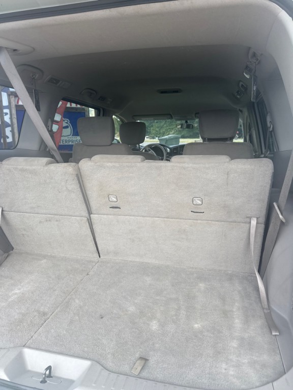 2015 Nissan Quest Image 6