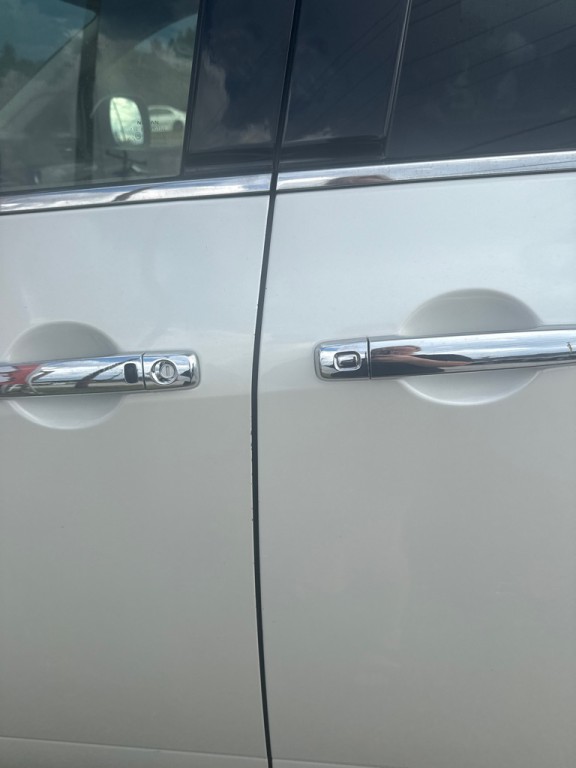 2015 Nissan Quest Image 8