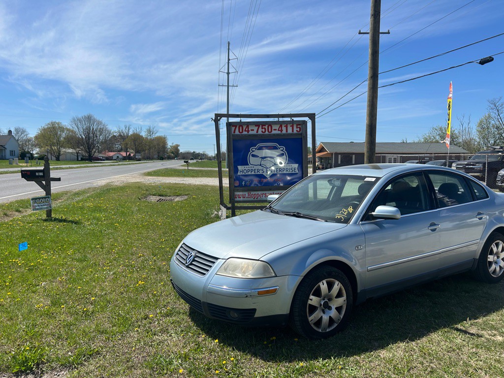 2003 Volkswagen Passat Image 1