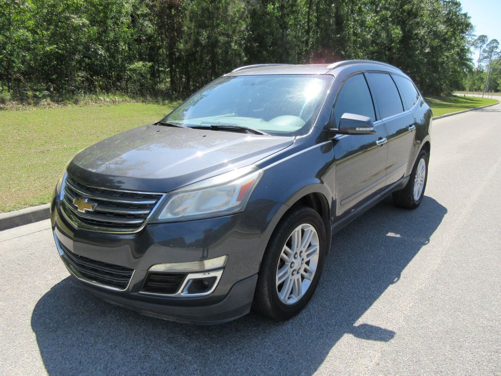2014 Chevrolet Traverse Image 2