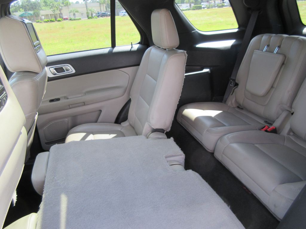 2013 Ford Explorer Image 11