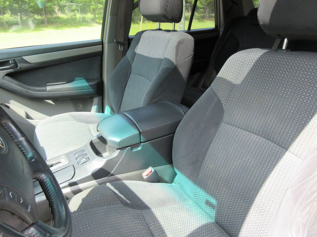 2003 Toyota 4Runner Image 10