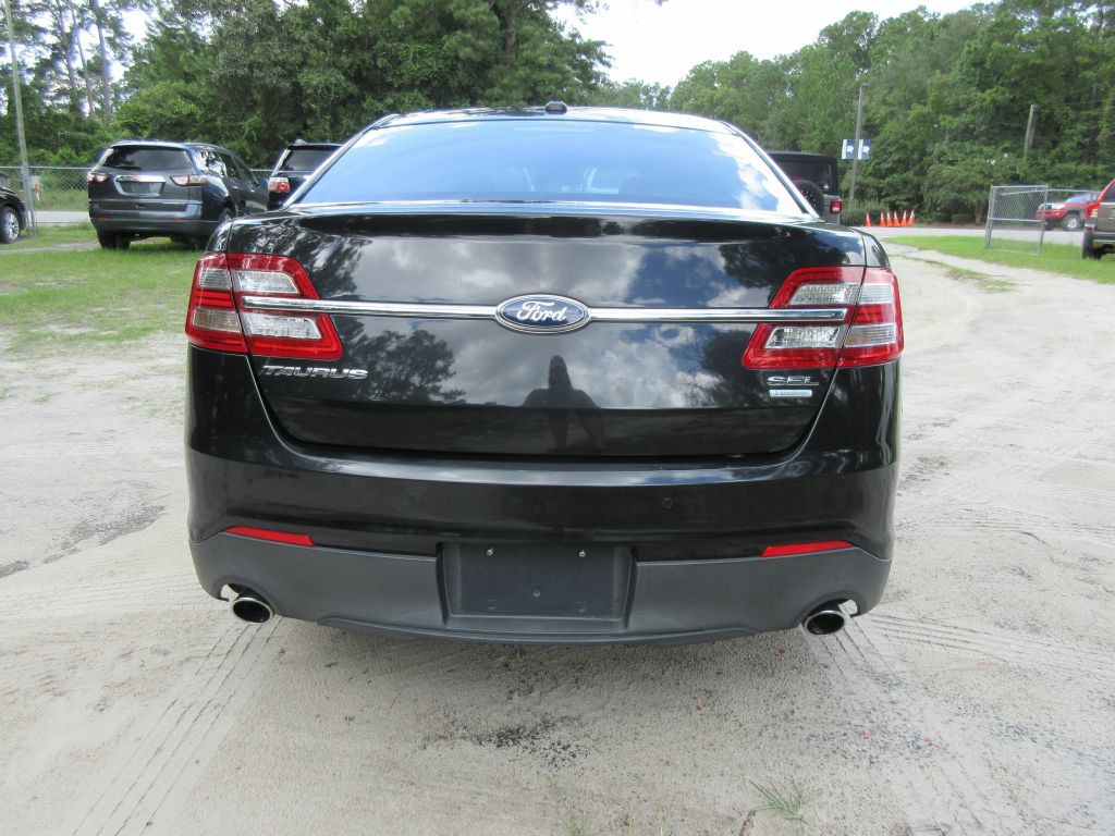 2013 Ford Taurus Image 6