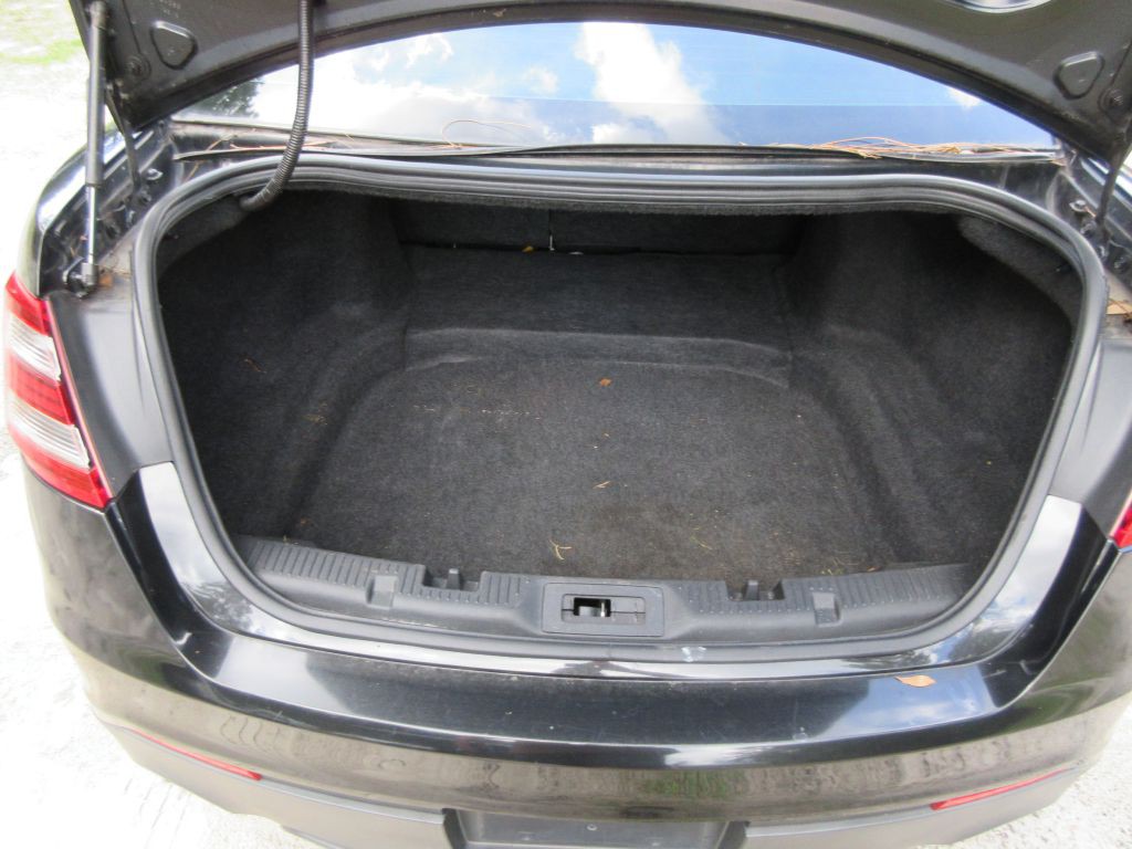 2013 Ford Taurus Image 12