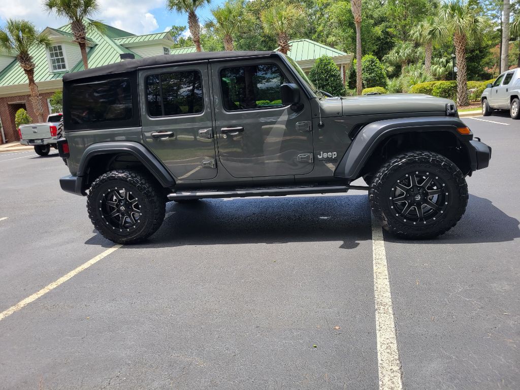 2019 Jeep Wrangler Unlimited Image 2