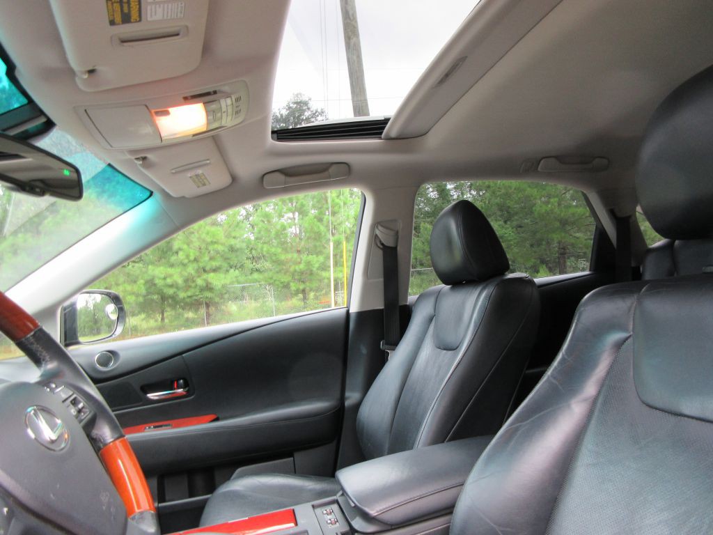 2010 Lexus RX Image 10