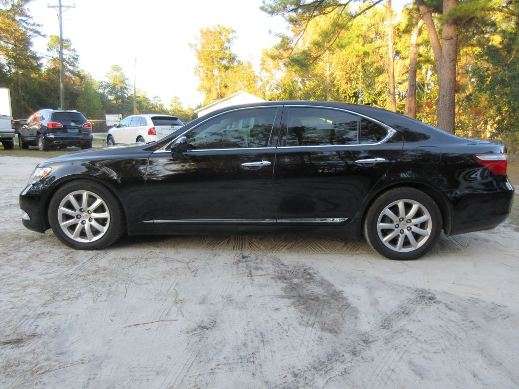 2007 Lexus LS Image 8
