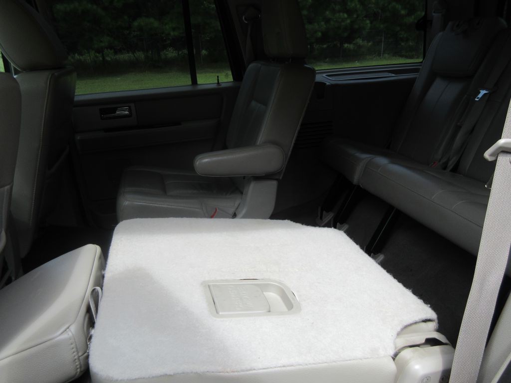 2012 Ford Expedition Image 11