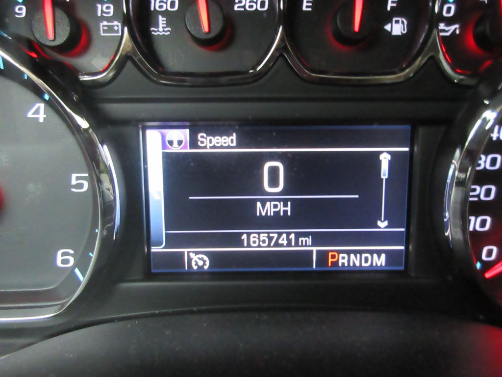 2015 Chevrolet Suburban Image 15