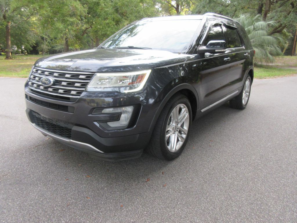 2017 Ford Explorer Image 2