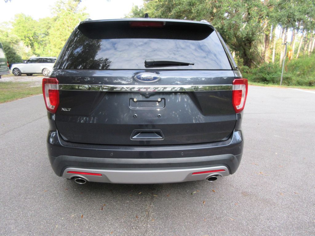 2017 Ford Explorer Image 7