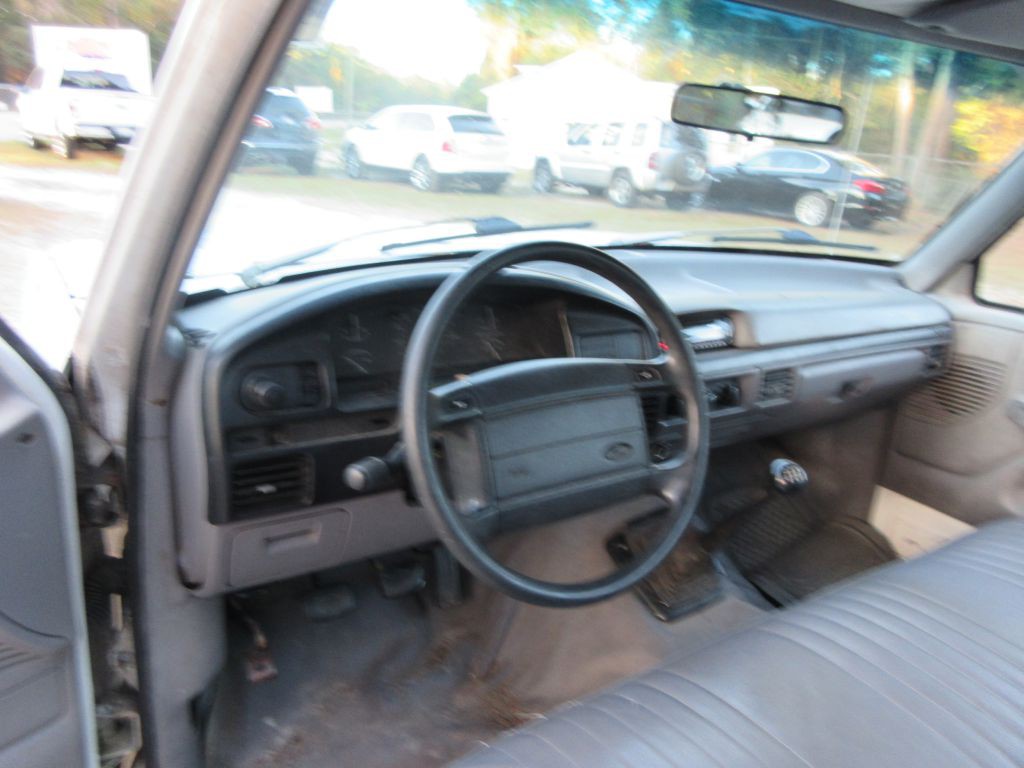 1994 Ford F-150 Image 10