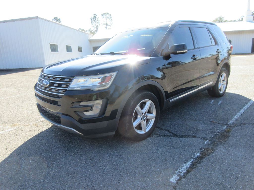 2016 Ford Explorer Image 1