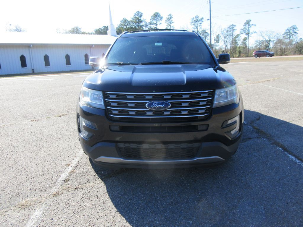 2016 Ford Explorer Image 2