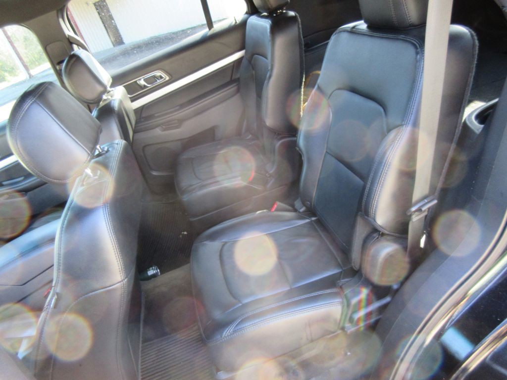 2016 Ford Explorer Image 11