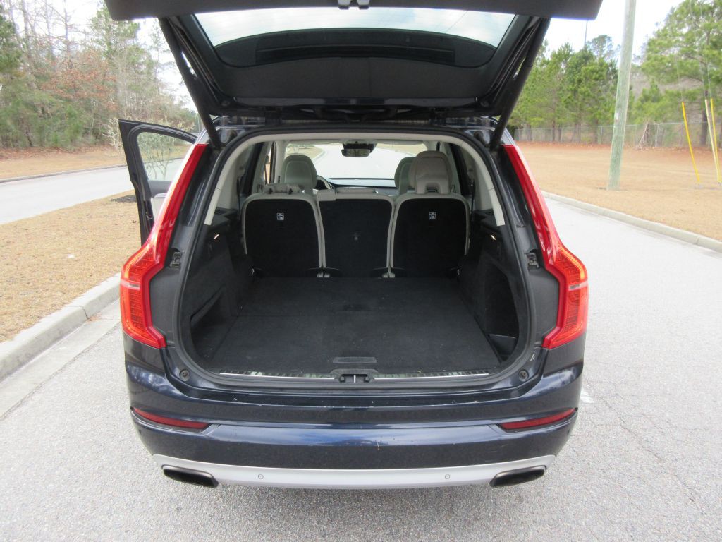 2016 Volvo XC90 Image 12