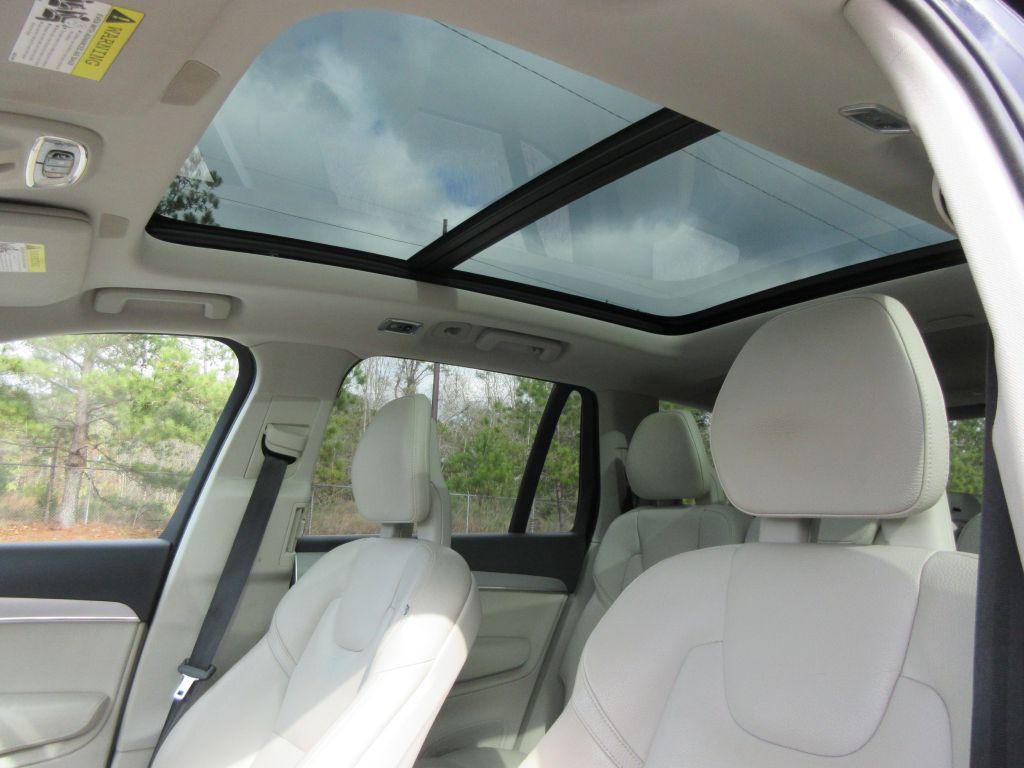 2016 Volvo XC90 Image 15