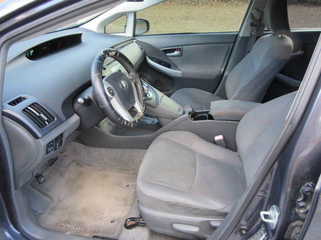 2010 Toyota Prius Image 6