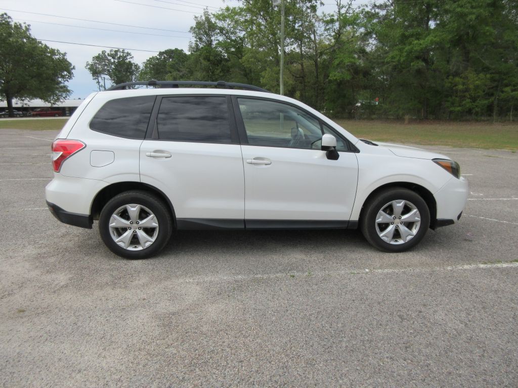 2014 Subaru Forester Image 4