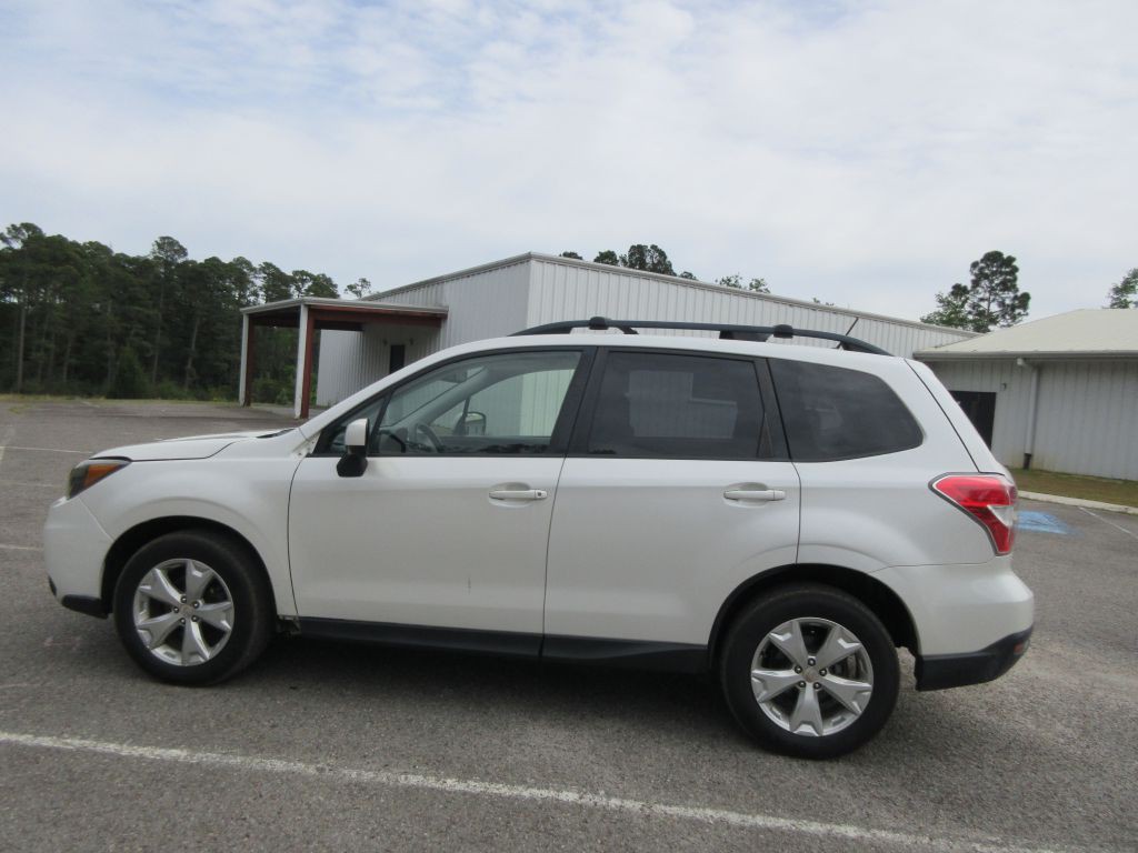 2014 Subaru Forester Image 8