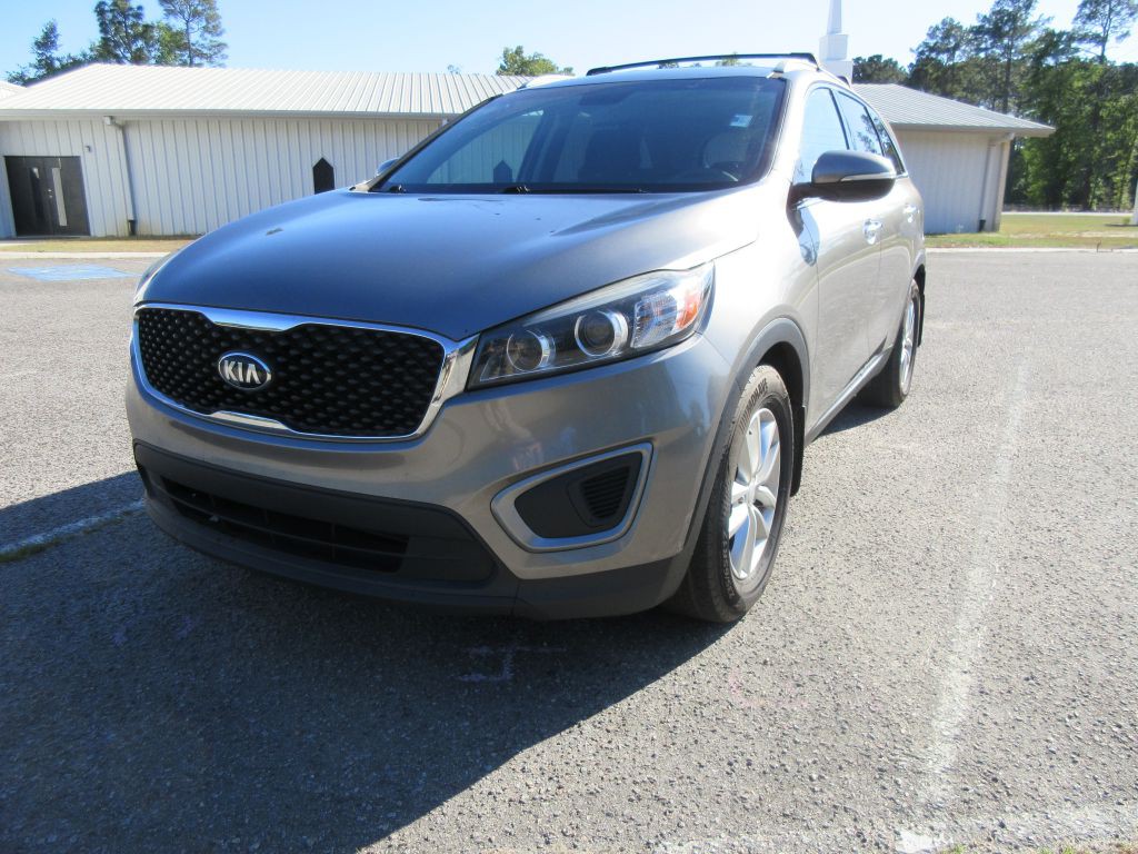 2016 Kia Sorento Image 1