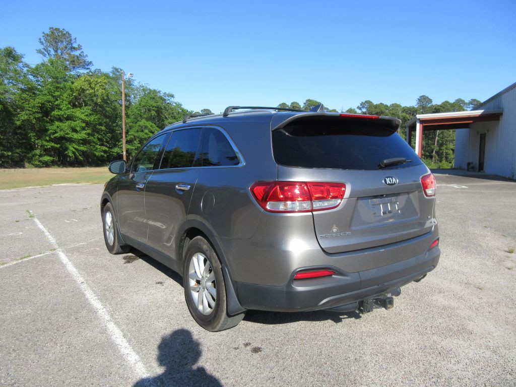 2016 Kia Sorento Image 7