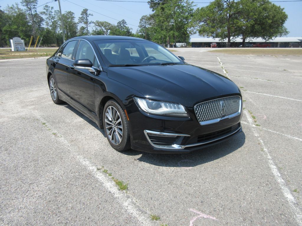 2017 Lincoln MKZ Image 3