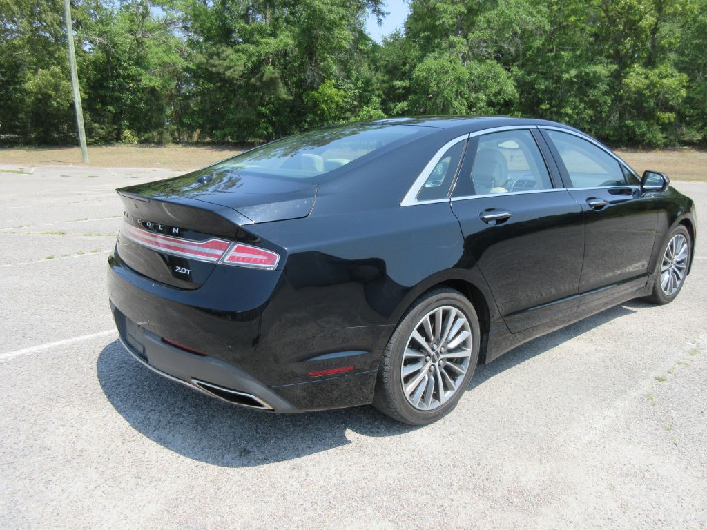 2017 Lincoln MKZ Image 5