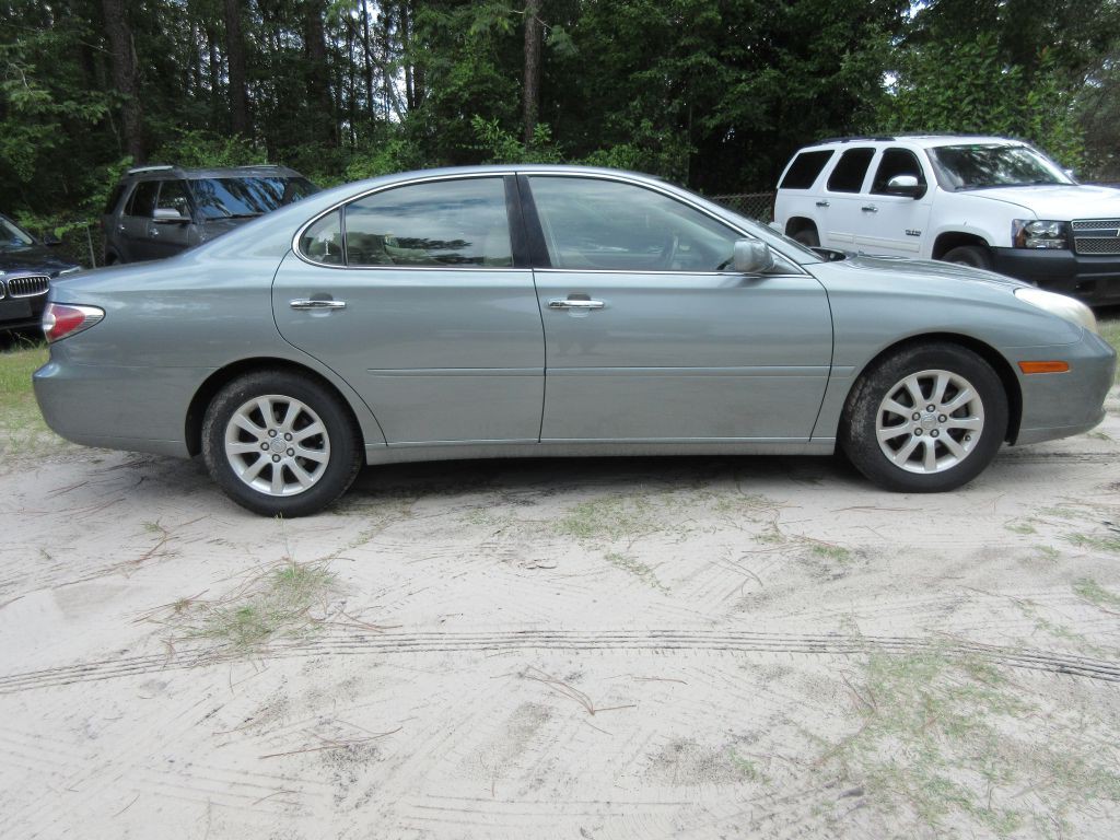 2002 Lexus ES Image 4