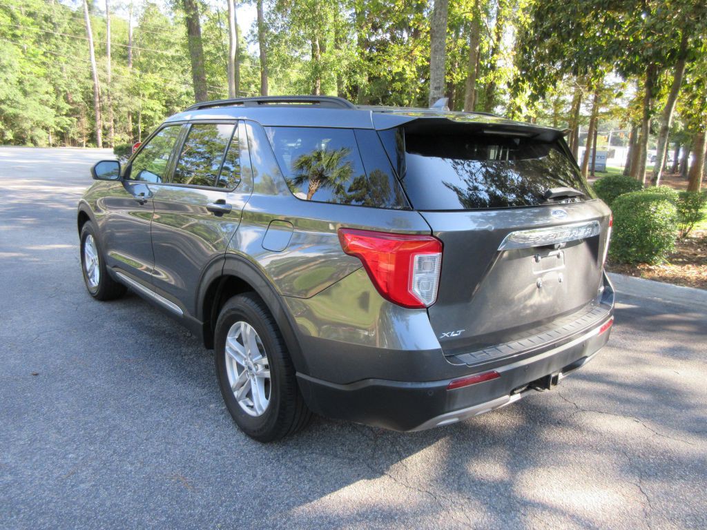 2020 Ford Explorer Image 8