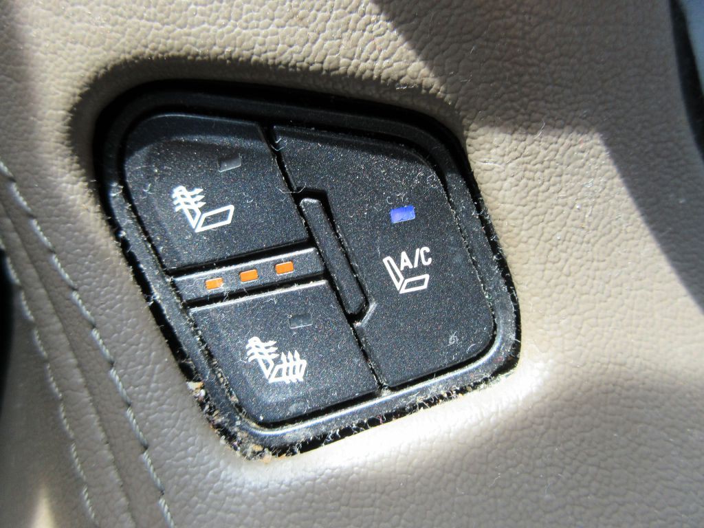 2015 GMC Yukon Image 19