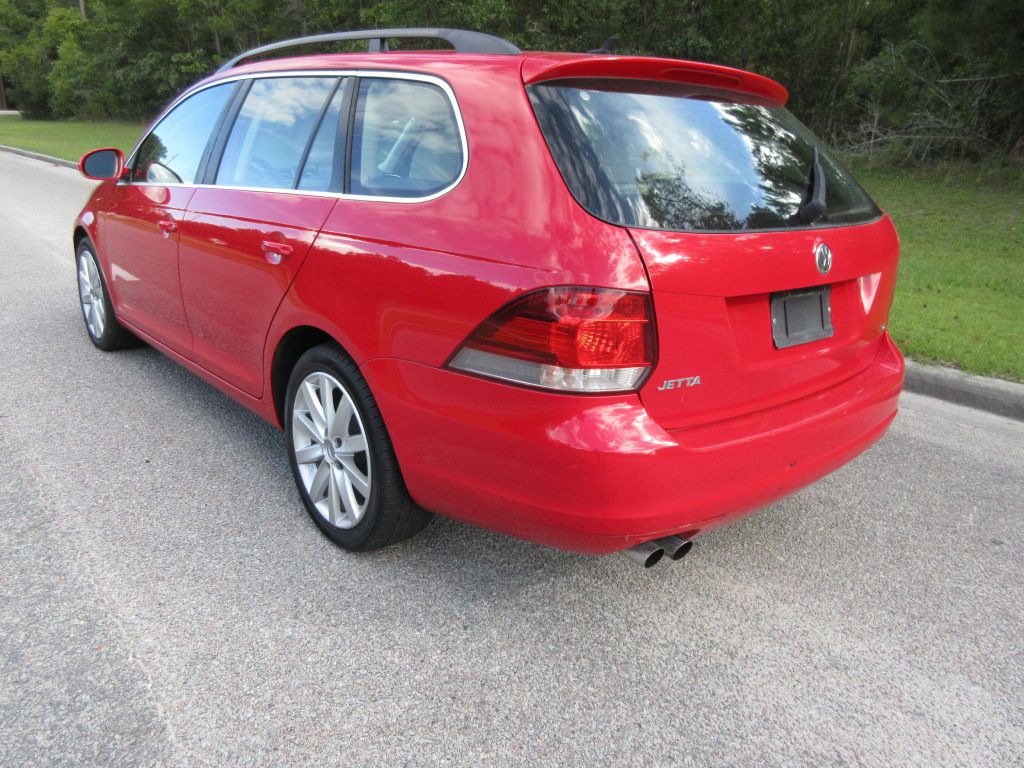 2011 Volkswagen Jetta Image 8