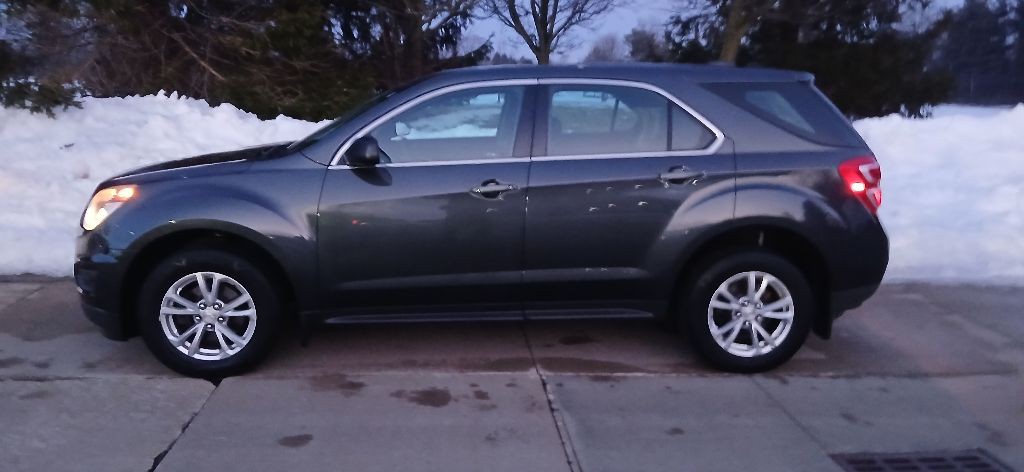 2017 Chevrolet Equinox Image 8