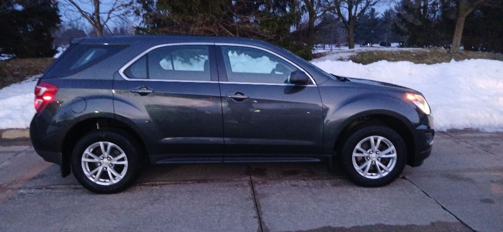 2017 Chevrolet Equinox Image 13