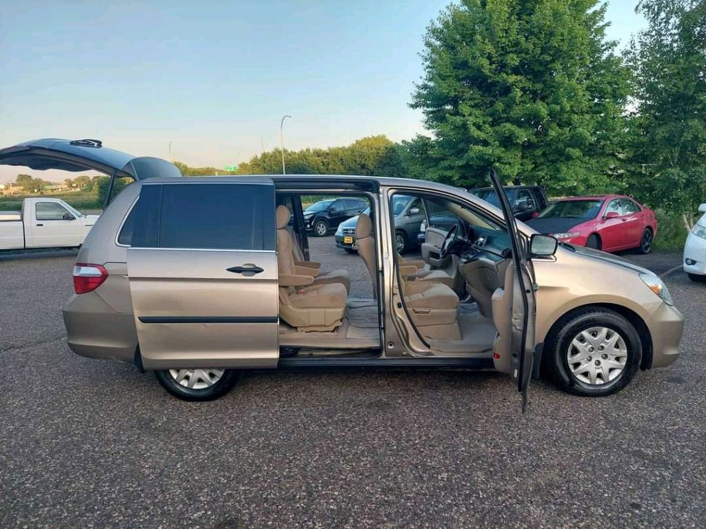 2005 Honda Odyssey Image 7