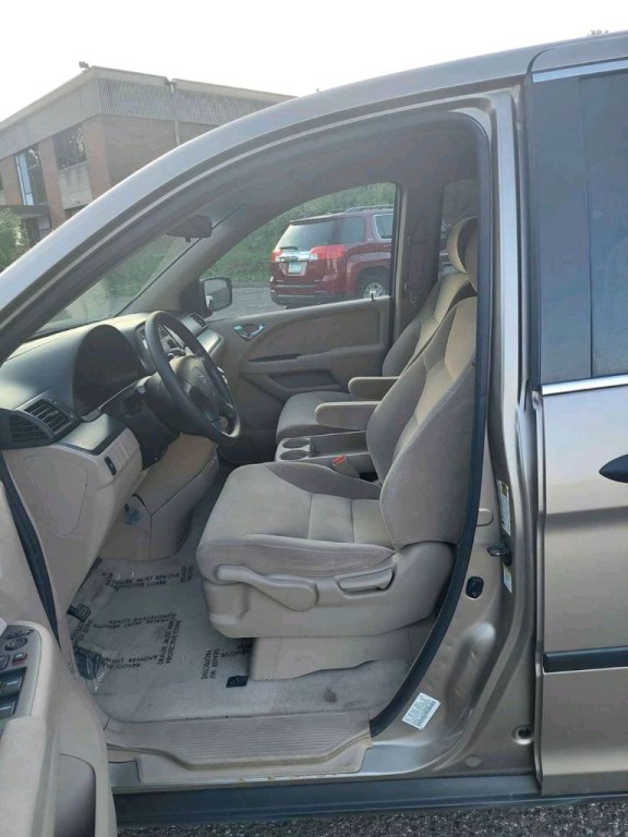2005 Honda Odyssey Image 10
