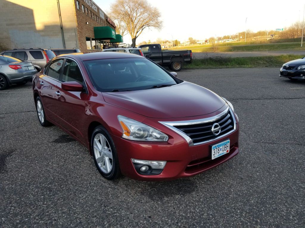 2015 Nissan Altima Image 2