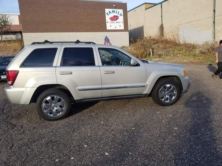 2008 Jeep Grand Cherokee Image 3