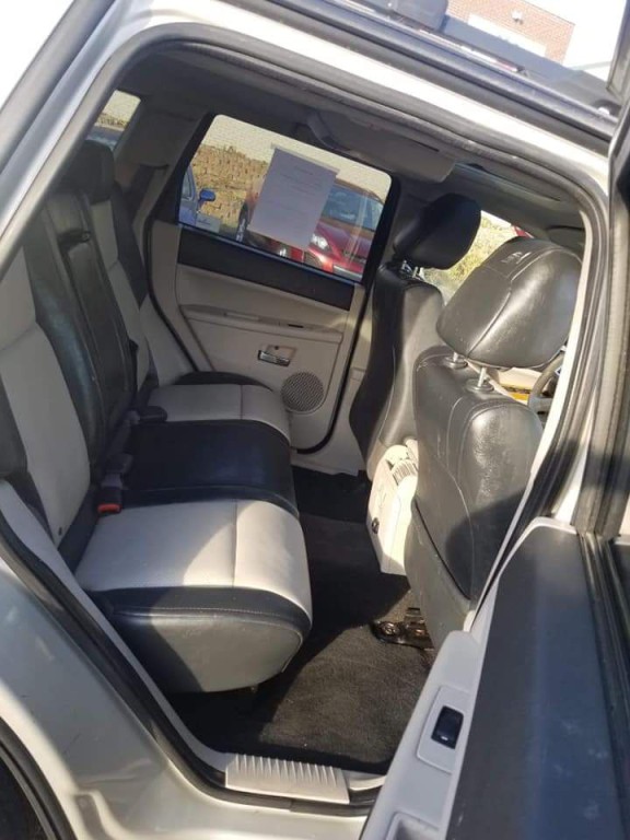 2008 Jeep Grand Cherokee Image 9