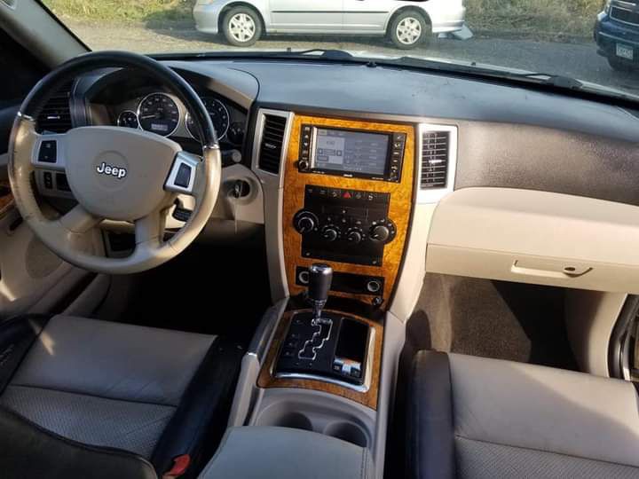 2008 Jeep Grand Cherokee Image 10