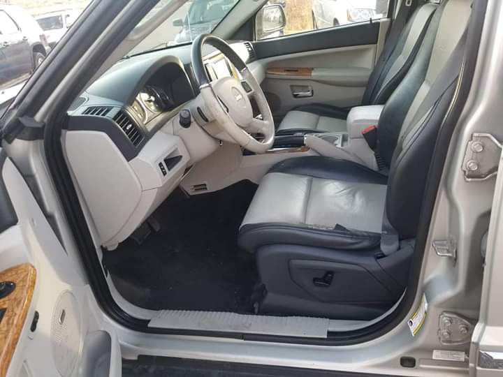 2008 Jeep Grand Cherokee Image 11