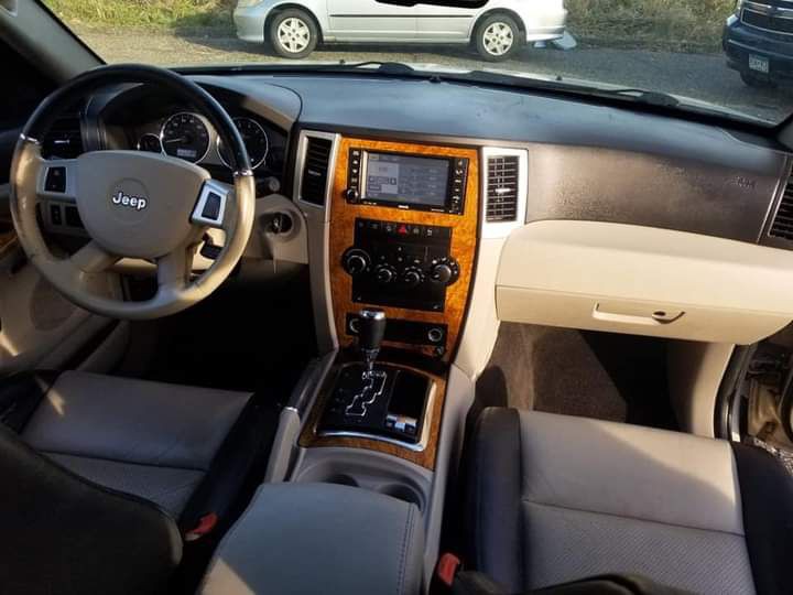 2008 Jeep Grand Cherokee Image 12