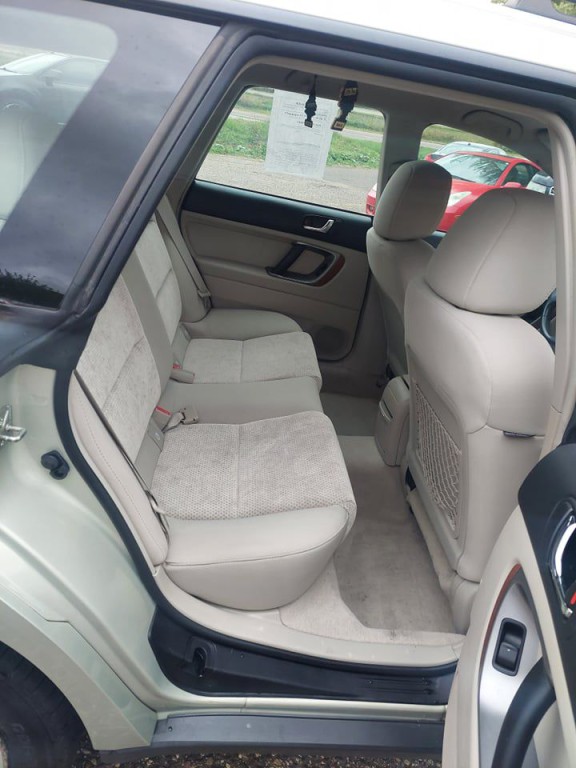 2006 Subaru Legacy Image 22