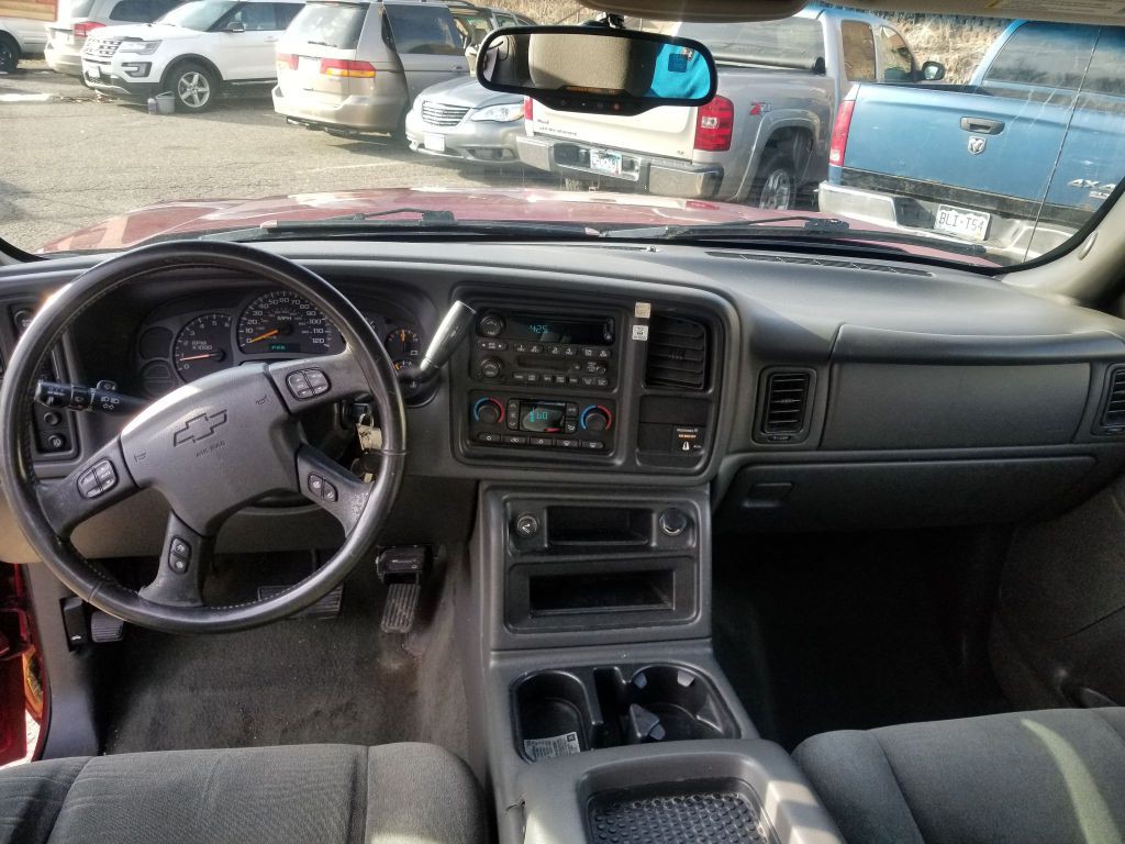 2004 Chevrolet Silverado 1500 Image 11