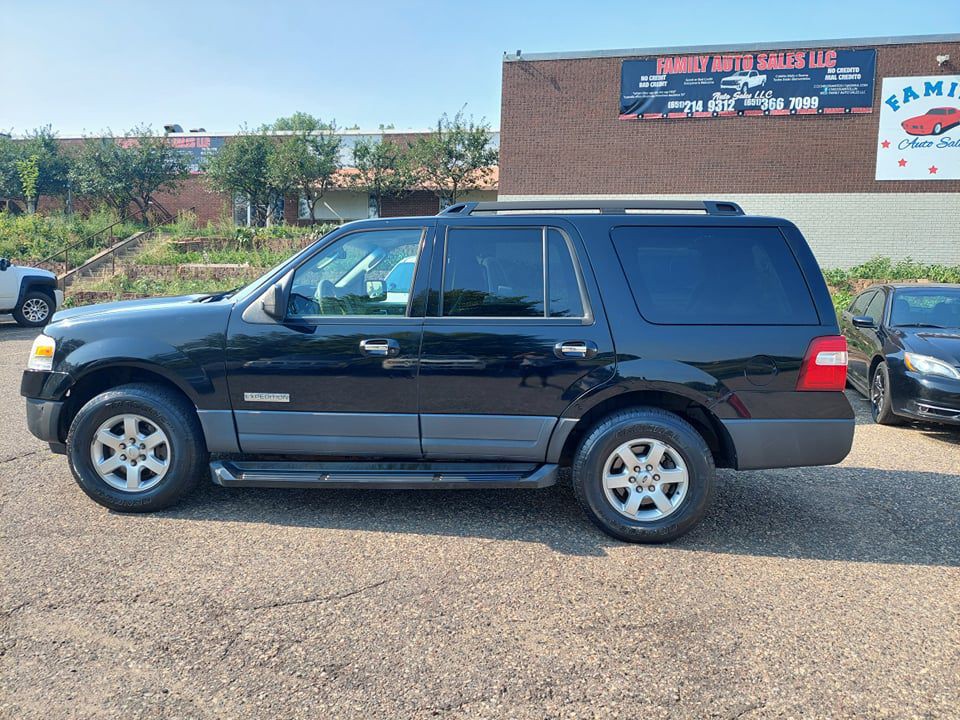 2007 Ford Expedition Image 2